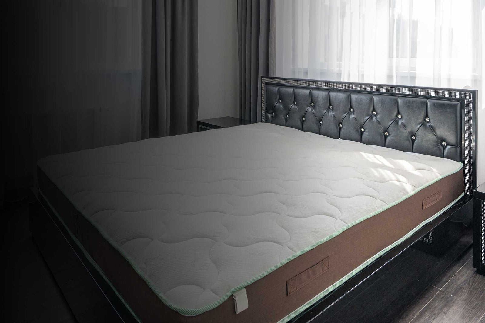 Matras reinigen met stoomreiniger tegen vlekken en huisstofmijt